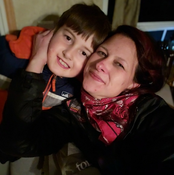 Meet your Posher, Lindsey - Picture 4 of 5